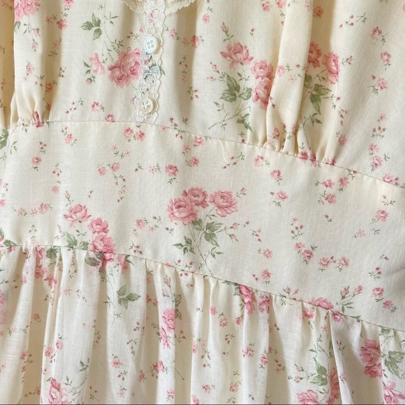 Vintage Prairie‎ Maxi Dress Ditsy Floral Tiered Ruffle Cream Lace Cottagecore - Picture 13 of 16